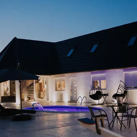 Villa Vila Atila